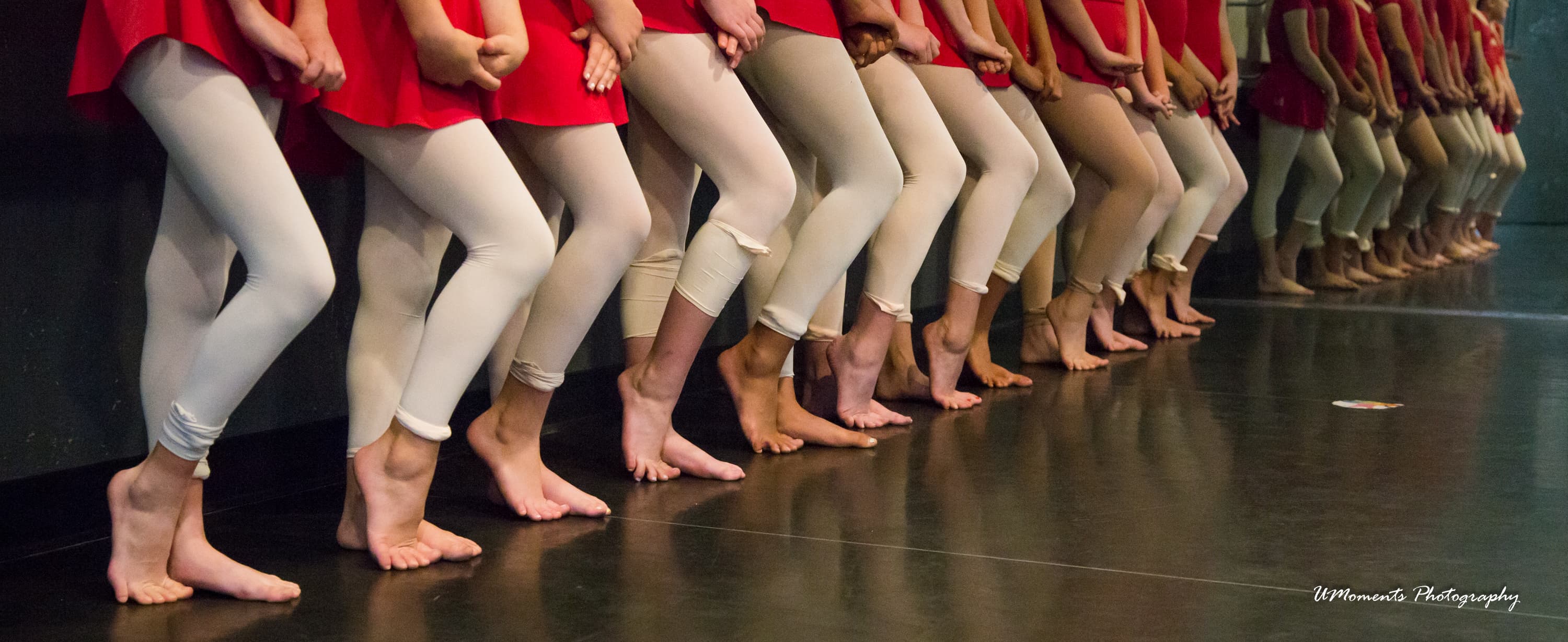 Jazz and contemporary dancers